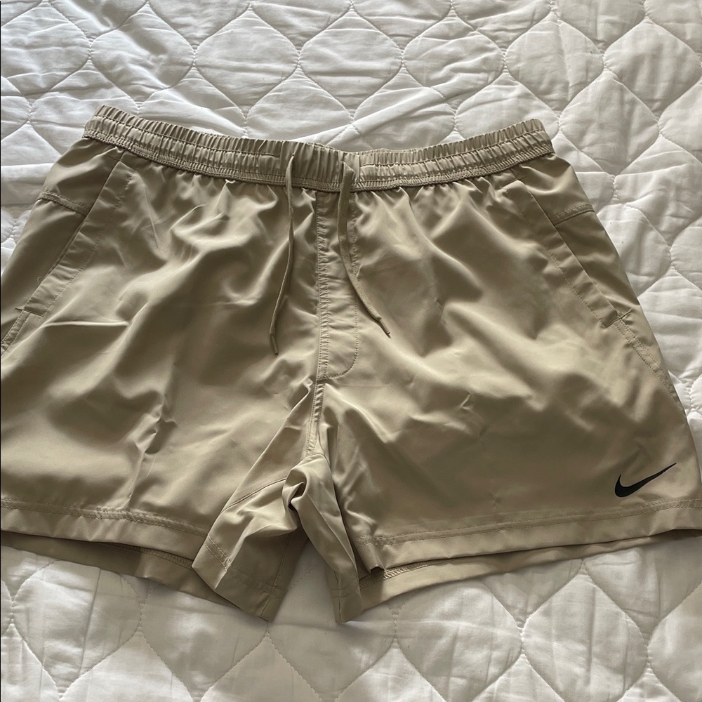 NWOT Men’s Nike Beige Sports Shorts